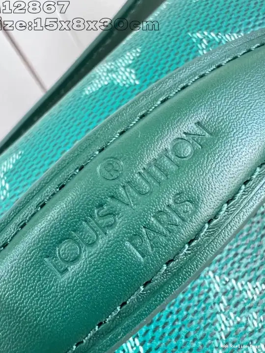 Aaa replica ru Rush Bumbag-30*15*8CM LOUIS VUITTON 0516
